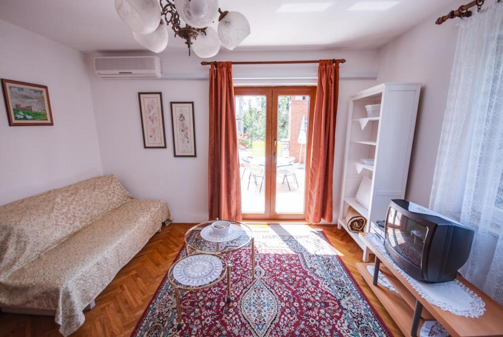 Haus Silvia Apartment Rovinj Exterior photo