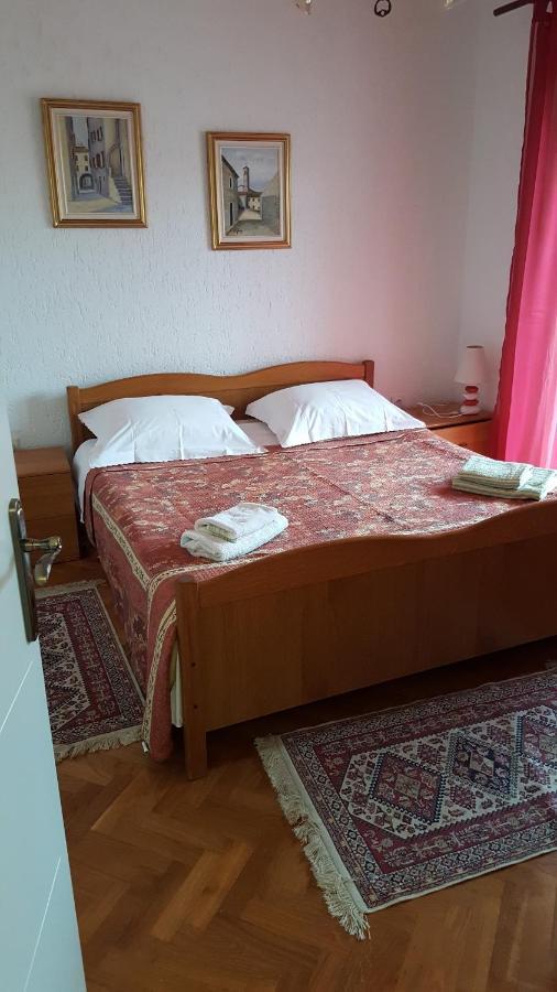 Haus Silvia Apartment Rovinj Exterior photo