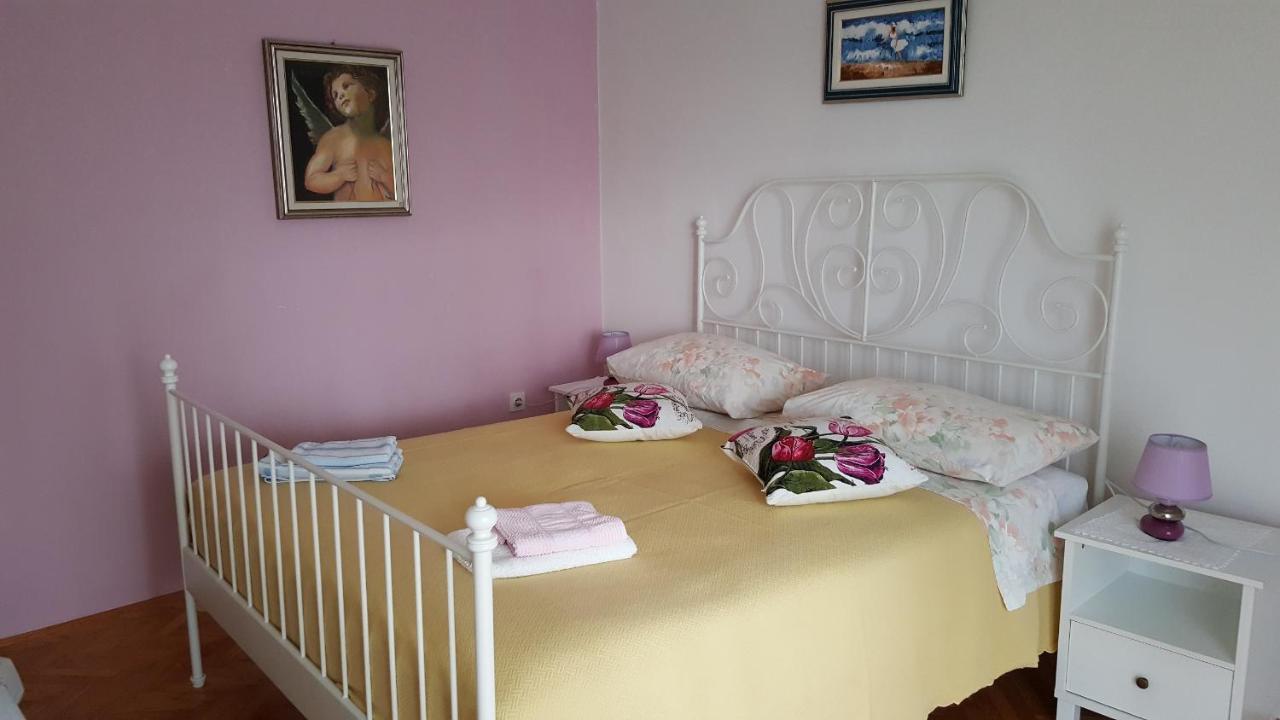 Haus Silvia Apartment Rovinj Exterior photo