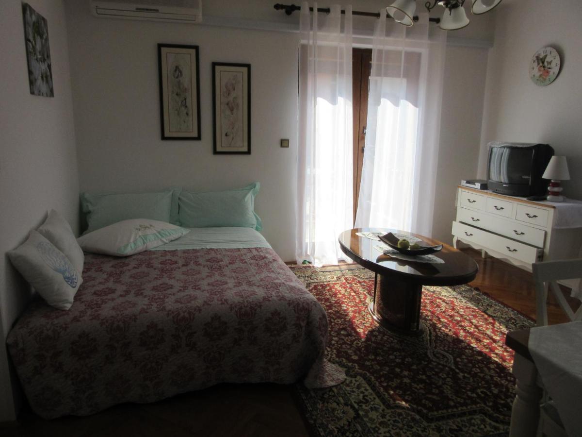 Haus Silvia Apartment Rovinj Exterior photo