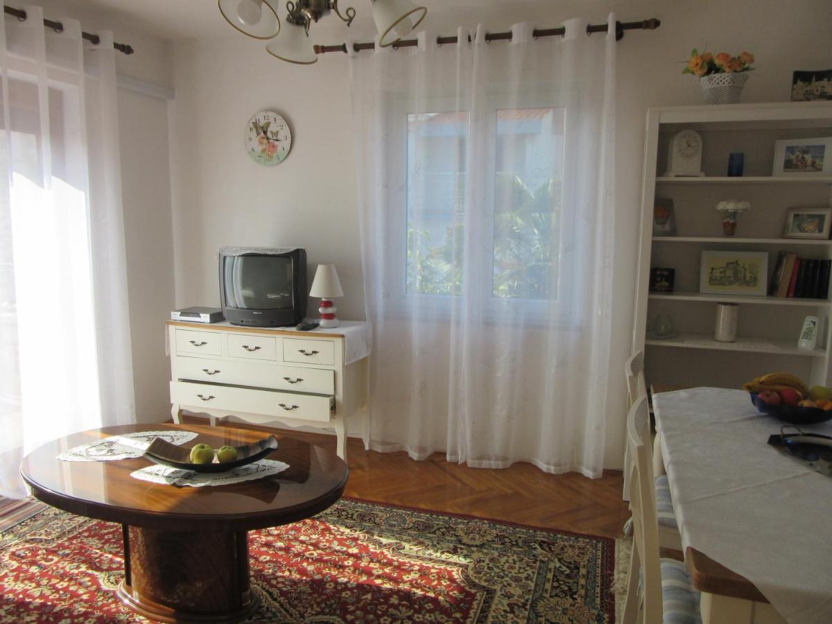 Haus Silvia Apartment Rovinj Exterior photo